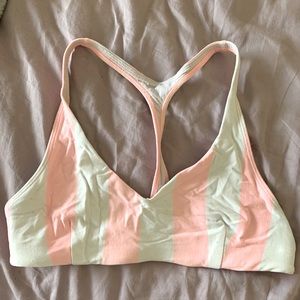 lulu lemon sports bra